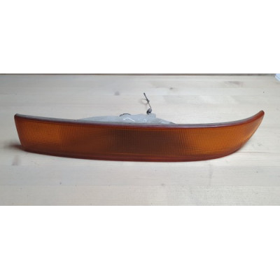б/у Поворотник левый (желтый) Nissan Interstar 1998-2003 7700352107