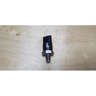 б/у Датчик давления топлива в топливной рейке Fiat Ducato 2002-2006 2.8 JTD 0281002405