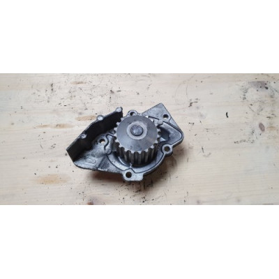 б/у Помпа водяная Peugeot 306 1997-2002 2.0 HDI 1201C4
