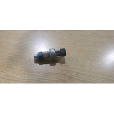 б/у Датчик давления кондиционера Nissan Interstar 2003-2010 7701205751