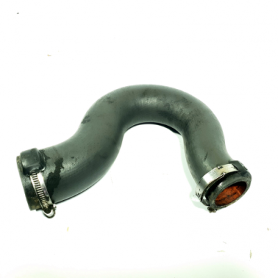 б/у Патрубок интеркулера Nissan Interstar 2003-2010 3.0 DCI 8200532240