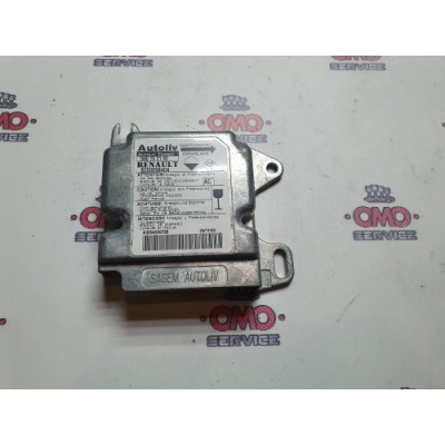 б/у Блок управления AirBag Nissan Interstar 1998-2003 8200098404