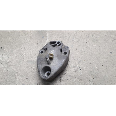 б/у Кронштейн крепления подушки двигателя правый Nissan Interstar 1998-2003 2.5 DCI G9U720 / G9U724 8200027175