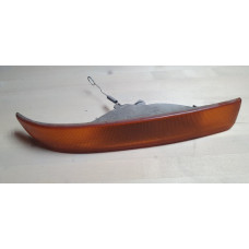 б/у Поворотник правый (желтый) Nissan Interstar 1998-2003 7700352108