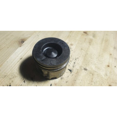 б/у Поршень Renault Master II 2003-2010 3.0 DCI ZD3A202 7701057911