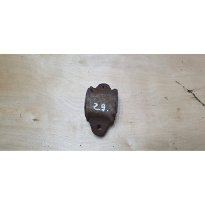 б/у Сайлентблок рычага переднего верхнего Nissan Interstar 1998-2003 7700302115