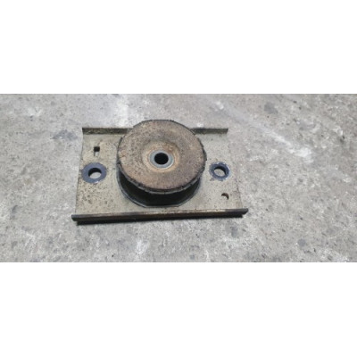 б/у Подушка двигателя левая (кпп) Nissan Interstar 1998-2003 8200304198