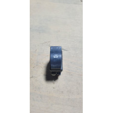 б/у Кнопка стеклоподьемника двери передней правая Opel Movano 2010- 8200476809