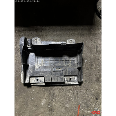 б/у Полка / подставка под аккумулятор Renault Master III 2010- 648600006R