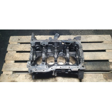 б/у Блок двигателя (голый) Nissan Interstar 1998-2003 1.9 DTI F8T 7701473374