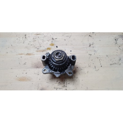 б/у Помпа водяная Nissan Interstar 2003-2010 2.5 DCI 7701474190