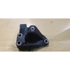 б/у Кронштейн двигателя левый Opel Movano 1998-2003 2.8 DTI S9W700 / S9W702 7701035761