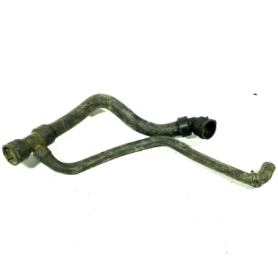 б/у Патрубок радиатора Volkswagen Passat B5 2000-2005 8D0121055J