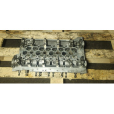 б/у Головка блока цилиндров Opel Movano 2003-2010 2.5 DCI G9U750 / G9U754 7701476952