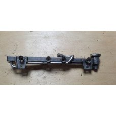 б/у Топливная рейка / распределитель Volkswagen Passat B5 1996-2000 1.6 AHL 050133681A