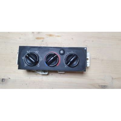 б/у Блок управления печкой (без кондиционера) Renault Mascott 2004-2010 7701057544