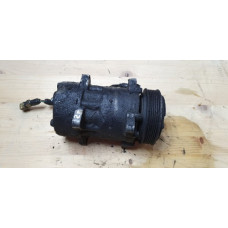 б/у Компрессор кондиционера Opel Movano 1998-2003 2.8 DTI S9W700 / S9W702