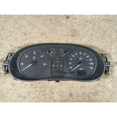 б/у Панель приборов 190км/час (черная) Nissan Interstar 1998-2003 2.2 DCI 8200032768