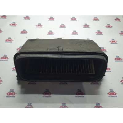 б/у Воздухозаборник (на капоте) Opel Vivaro 2001-2006