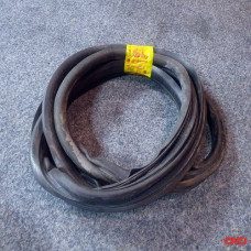 б/у Уплотнитель двери сдвижной правый Fiat Fiorino III 2007- 1308925070