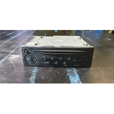 б/у Магнитола Opel Movano 2003-2010 8200633634T