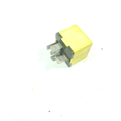 б/у Реле (желтое) Opel Movano 1998-2003 8200051112