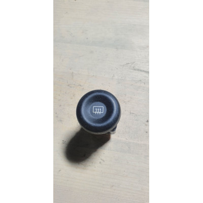 б/у Кнопка обогрева заднего стекла Nissan Interstar 1998-2003 7700351970