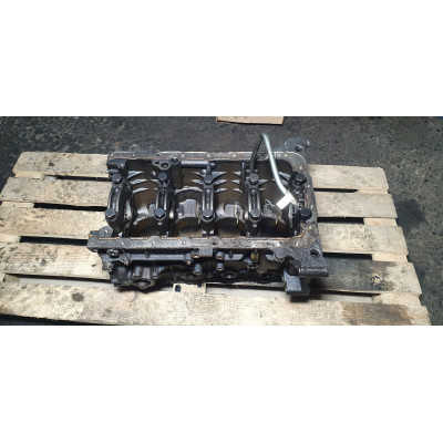 б/у Блок двигателя (голый) Peugeot Expert 2004-2007 2.0 HDI RHZ 0130T5