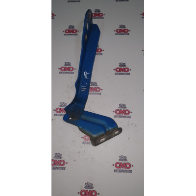 б/у Петля капота правая Renault Master III 2010- 654010006R