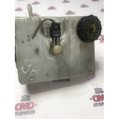б/у Бачок главного тормозного цилиндра Opel Movano 2010- 03.3508-90481