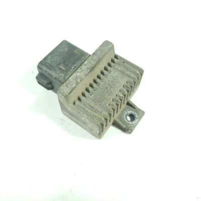 б/у Реле свечей накала Opel Movano 2003-2010 2.5 DCI 7700115078
