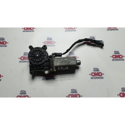 б/у Моторчик стеклоподьемника задний левый Mercedes E290 W210 1995-1999 0130821673