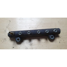 б/у Топливная рейка / распределитель (с клапаном) Renault Master II 1997-2003 2.5 DCI 8200347593