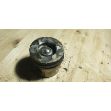 б/у Поршень Opel Movano 2003-2010 2.5 DCI G9U632 / G9U650 7701477439