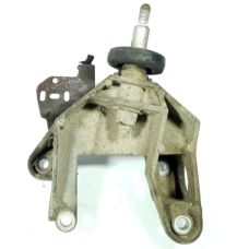 б/у Кронштейн подушки КПП (на кпп) Renault Master II 2003-2010 2.5 DCI 8200027178