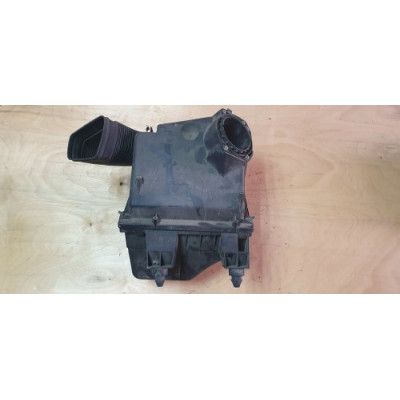 б/у Корпус воздушного фильтра Volkswagen Passat B5 1996-2000 058133837E