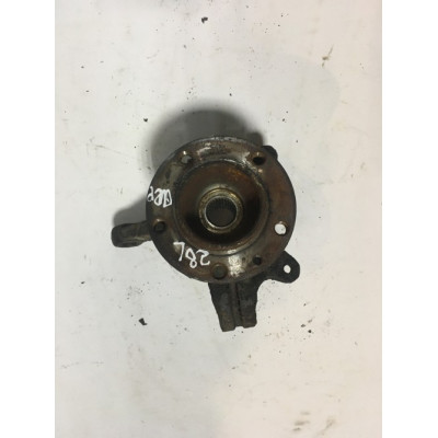 б/у Ступица передняя левая R16 (шаровая 22 мм) Nissan Interstar 2003-2010 8200642122