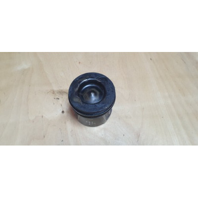 б/у Поршень Renault Master III 2010- 2.3 DCI M9T678 120A11957R