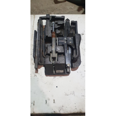 б/у Домкрат (ремонтный набор) Renault Master III 2010- 995500826R