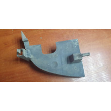 б/у Диффузор радиатора (дефлектор правый) Nissan Interstar 2003-2010 8200190728