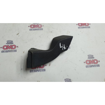 б/у Боковая накладка петли капота правая Renault Master III 2010- 658320001R