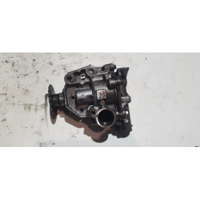 б/у Масляный насос Renault Master III 2010- 2.3 DCI M9T676 8200916824