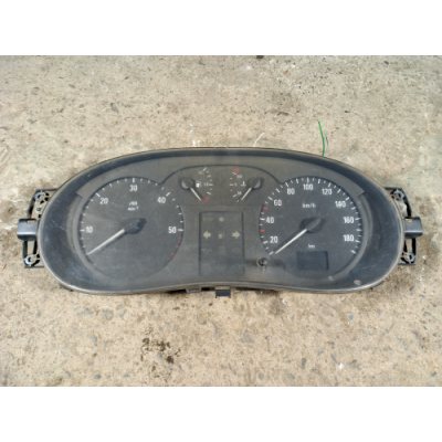 б/у Панель приборов 190км/час (черная) Nissan Interstar 1998-2003 8200032767