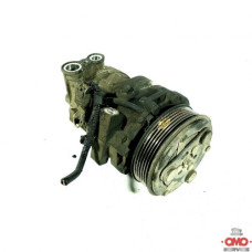 б/у Компрессор кондиционера Fiat Fiorino III 2007- 1.3 Mjtd 51803075